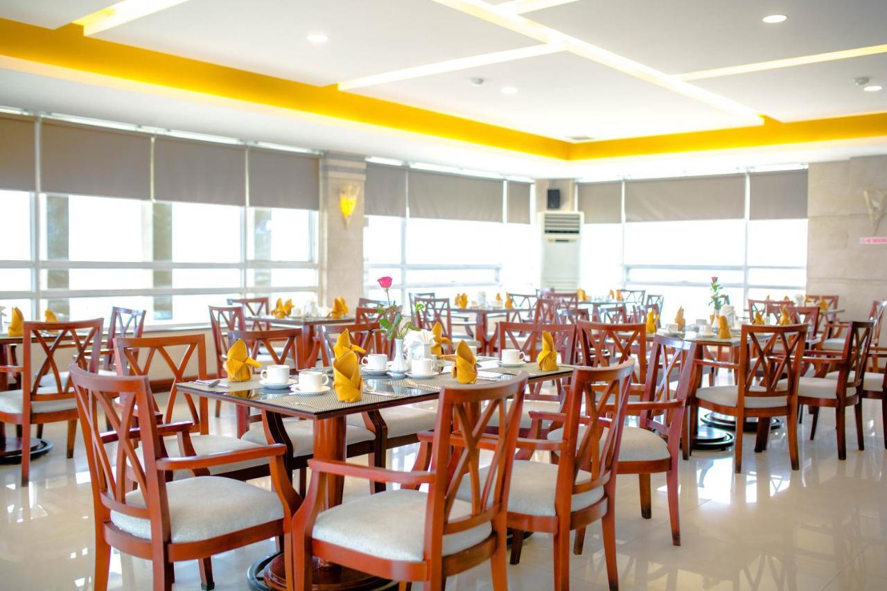 Minh Toan Athena Hotel Дананг Экстерьер фото