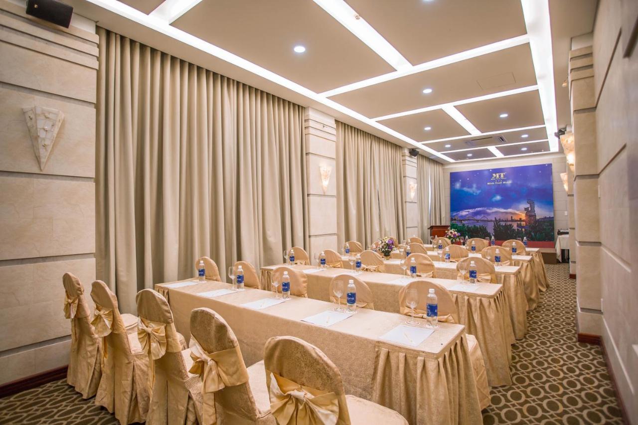 Minh Toan Athena Hotel Дананг Экстерьер фото