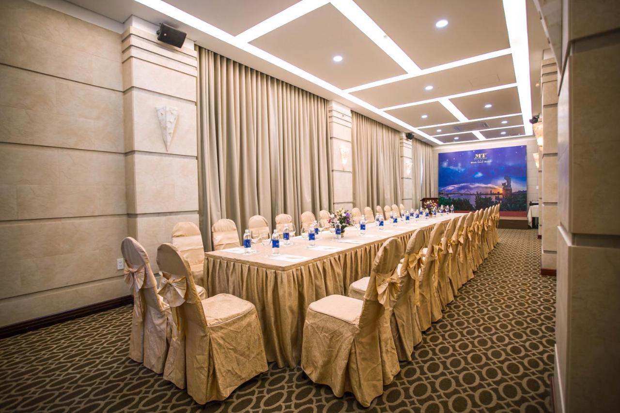Minh Toan Athena Hotel Дананг Экстерьер фото