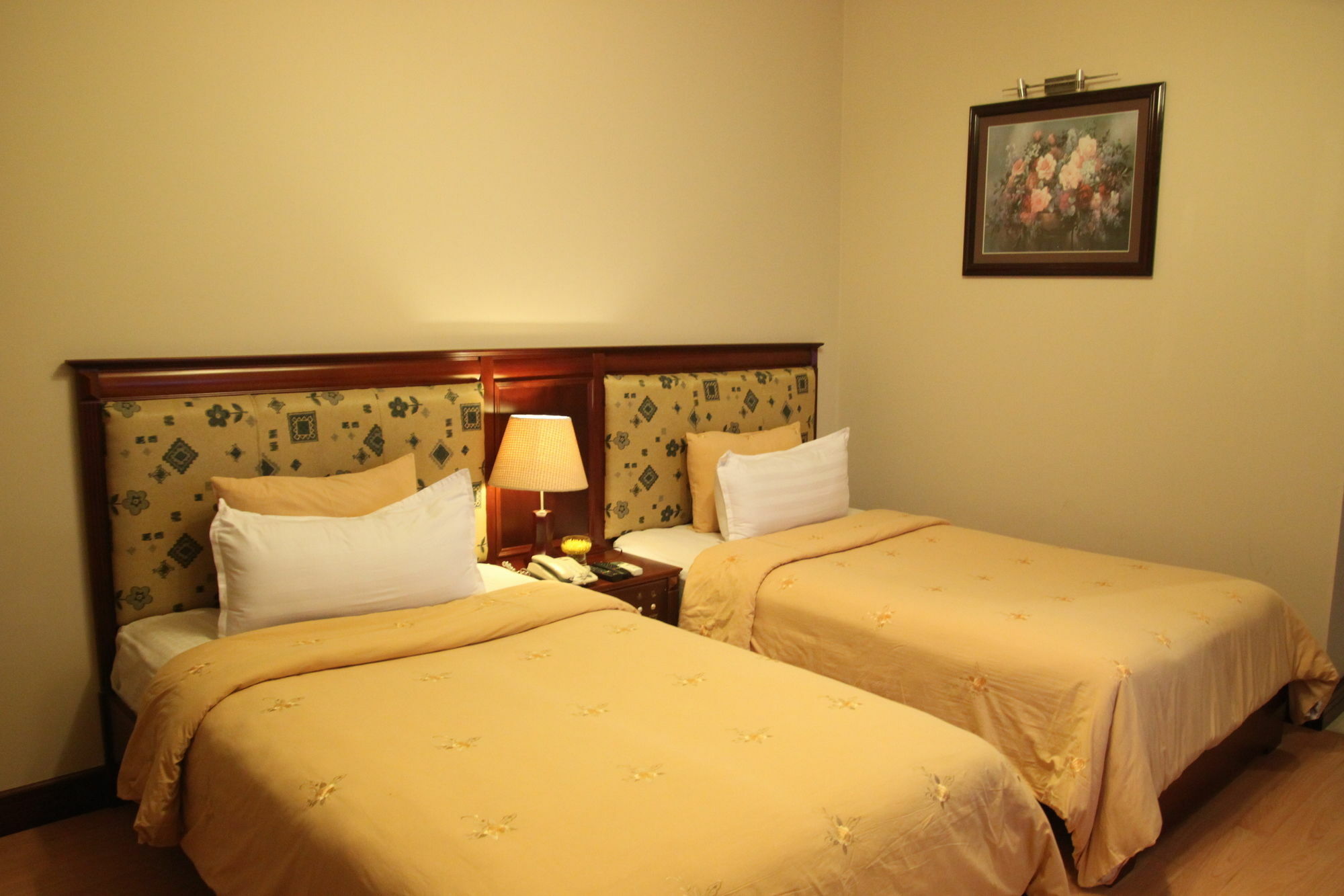 Minh Toan Athena Hotel Дананг Экстерьер фото