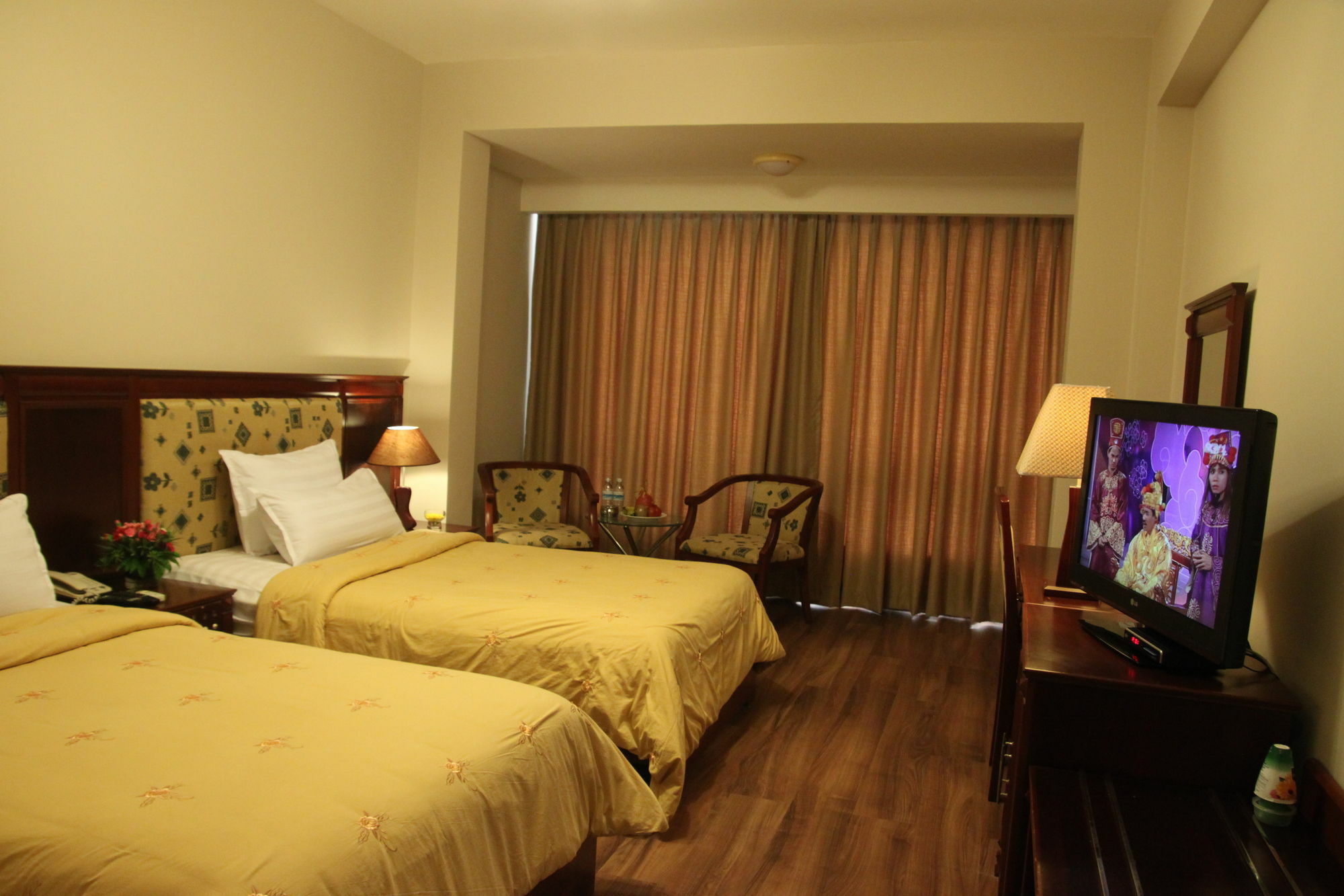 Minh Toan Athena Hotel Дананг Экстерьер фото