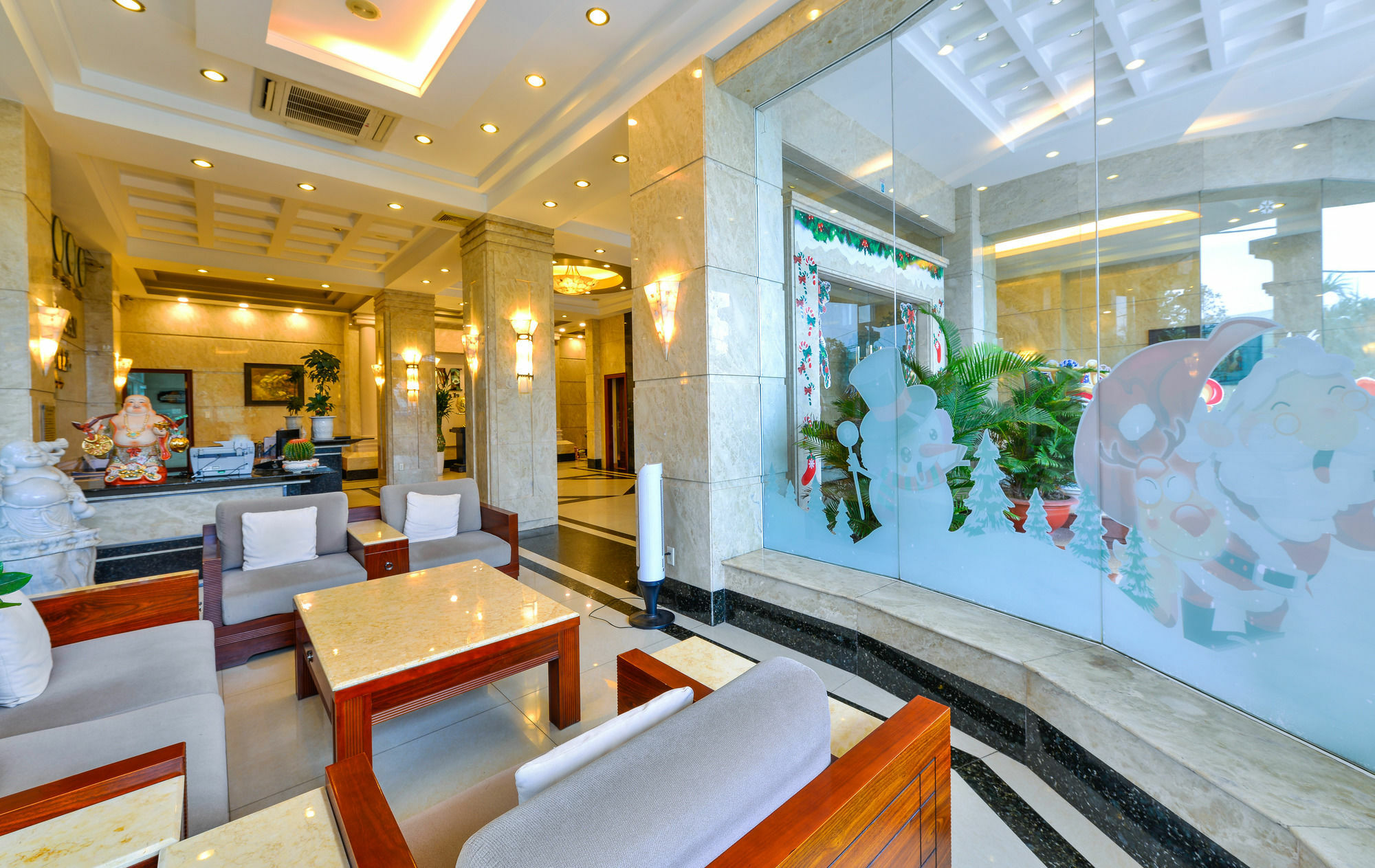 Minh Toan Athena Hotel Дананг Экстерьер фото