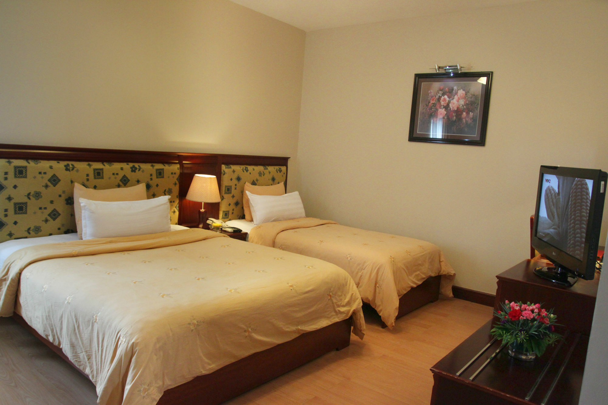 Minh Toan Athena Hotel Дананг Экстерьер фото
