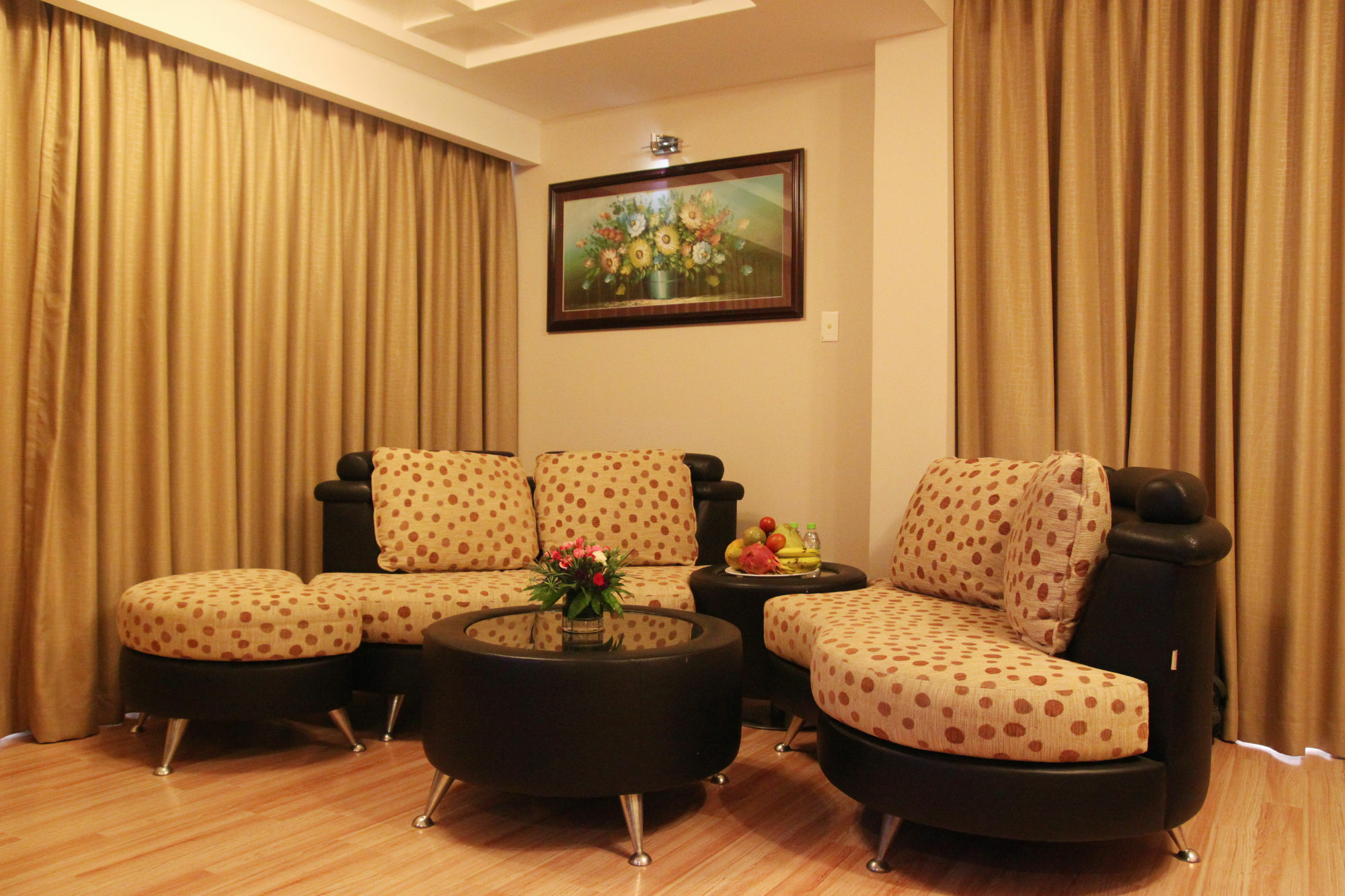 Minh Toan Athena Hotel Дананг Экстерьер фото