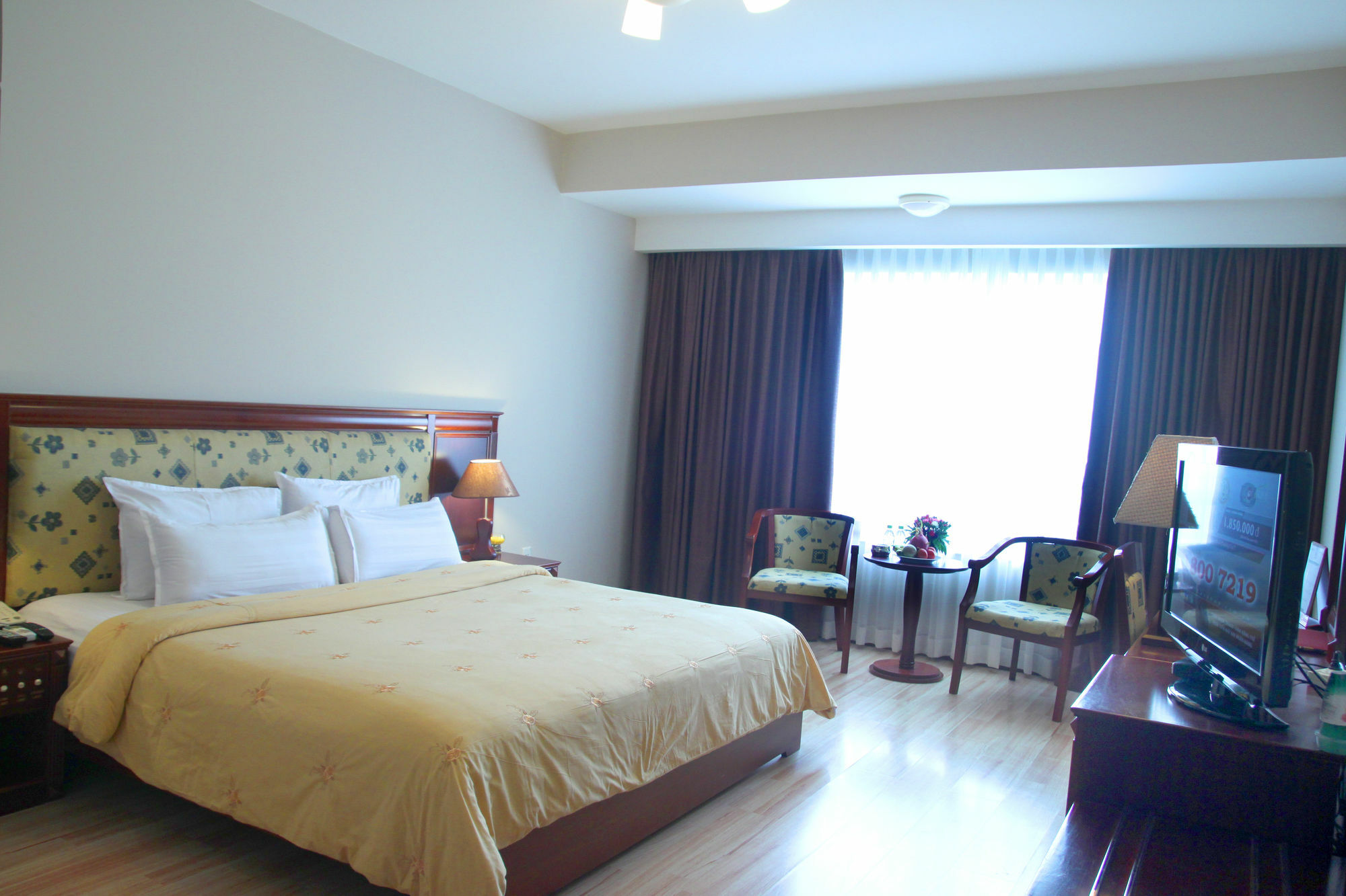 Minh Toan Athena Hotel Дананг Экстерьер фото