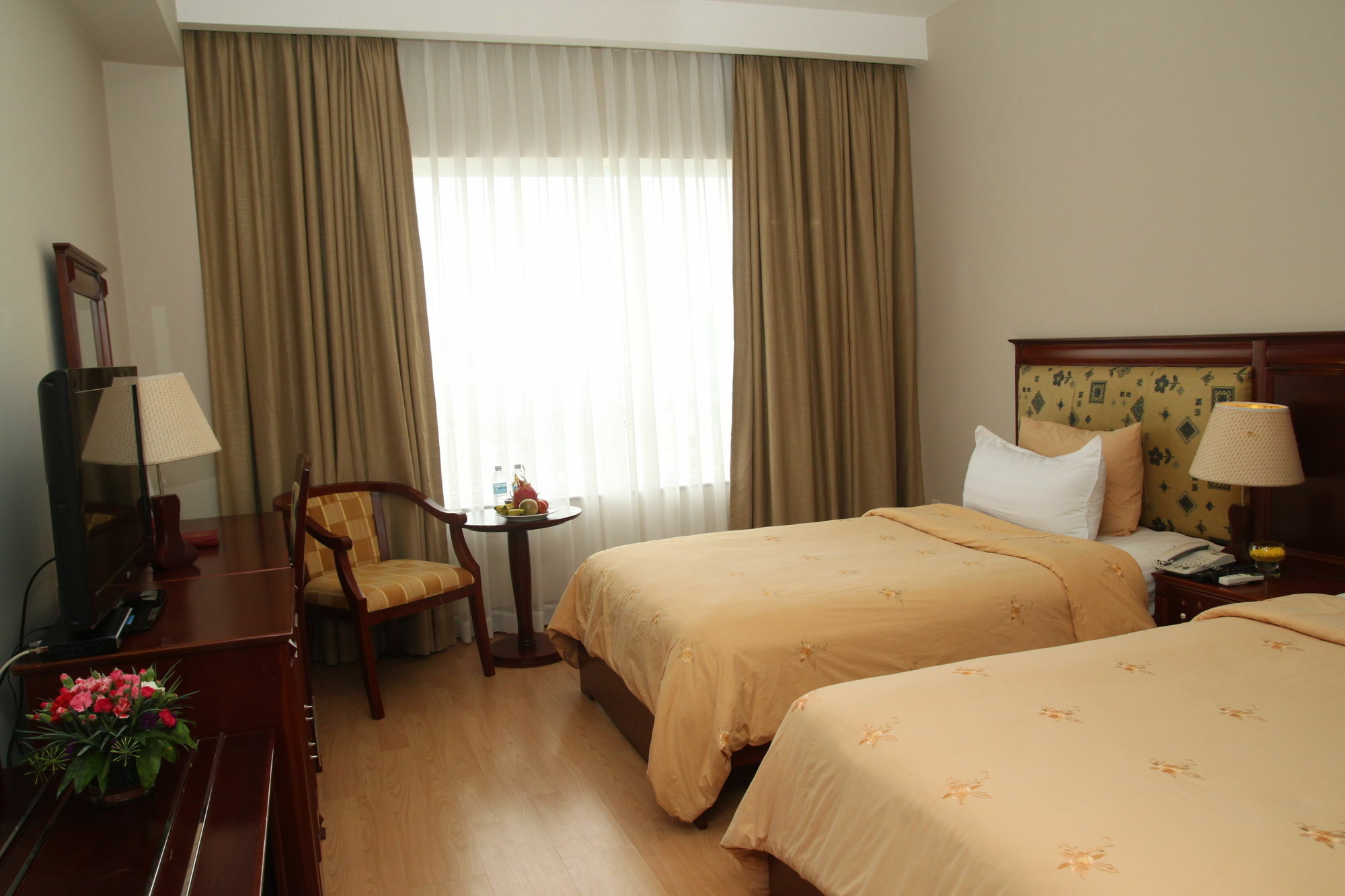 Minh Toan Athena Hotel Дананг Экстерьер фото